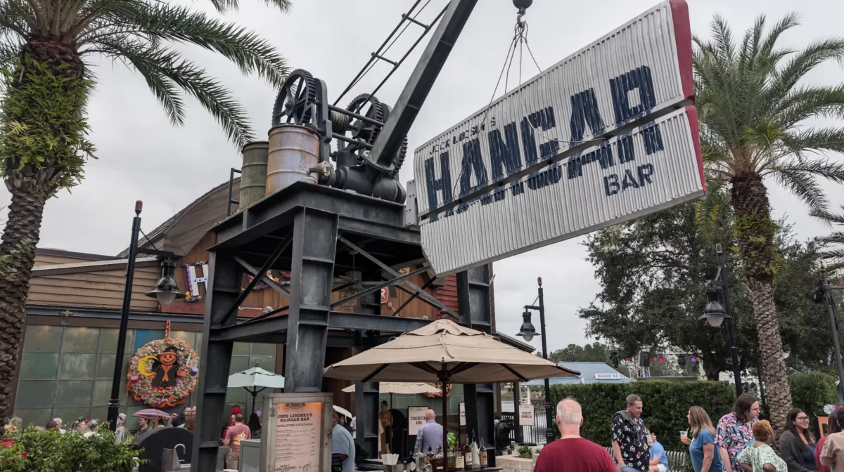 Jock Lindsey's Hangar Bar
